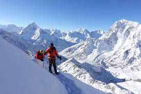 Professional mountain guides facing problems in lack of mountain guide certificate