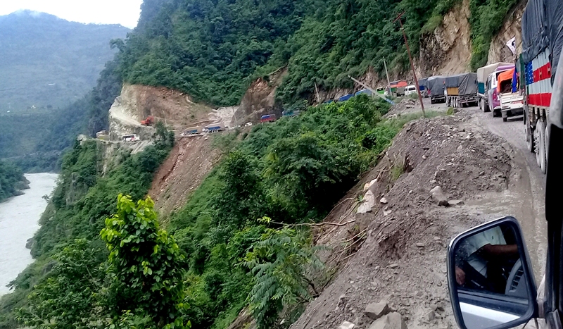 Landslide at Charkilo partially blocks Narayangadh – Muglin route