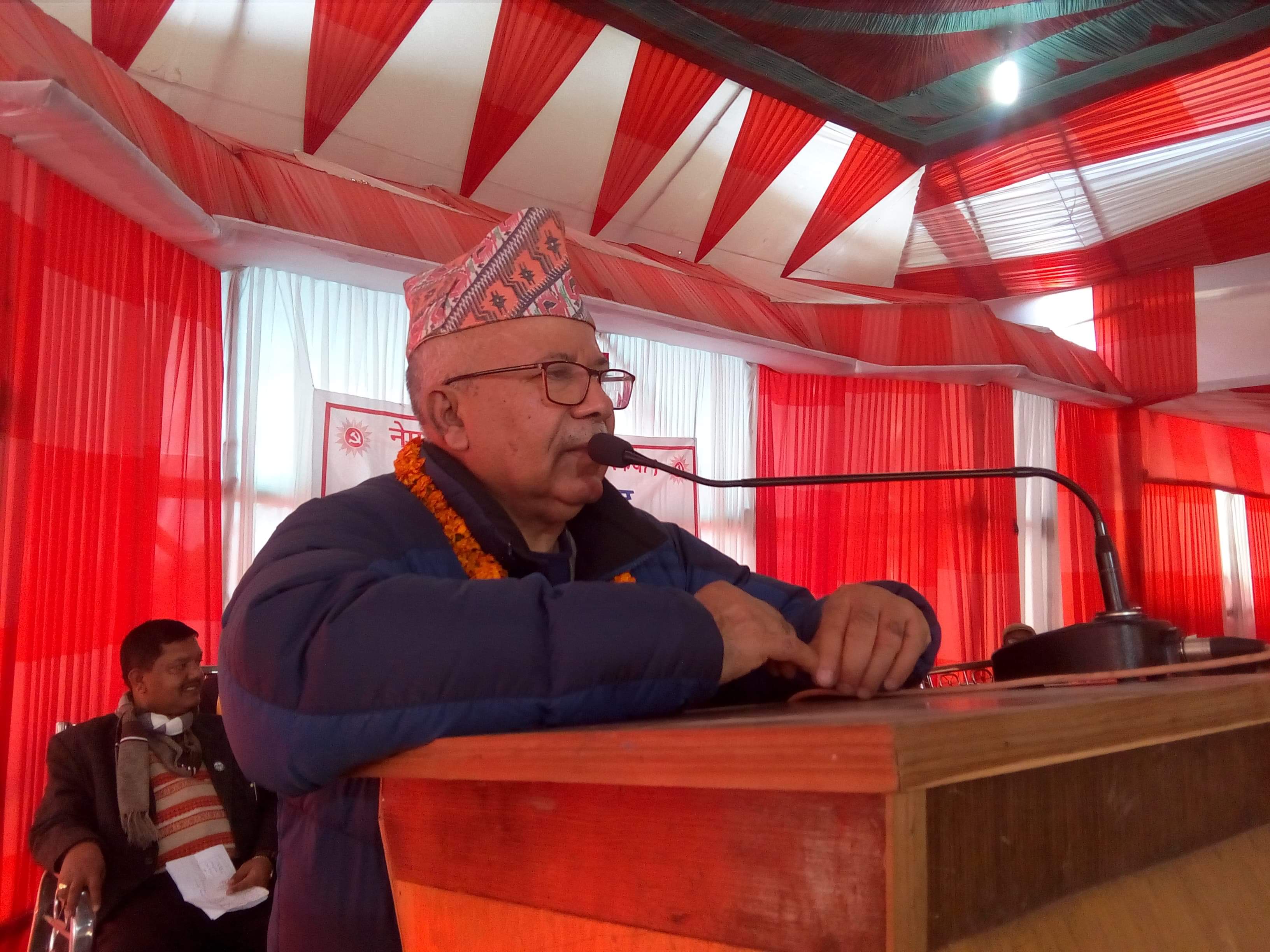 काँग्रेस सरकारको लोकप्रियता देख्न नसकेर दुष्प्रचारमा लाग्योः माधव नेपाल