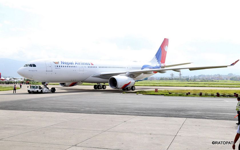 ७० वर्ष कटेका यात्रुलाई हवाइ भाडामा ५० प्रतिशत छुट दिने नेपाल एयरलाइन्सको घोषणा