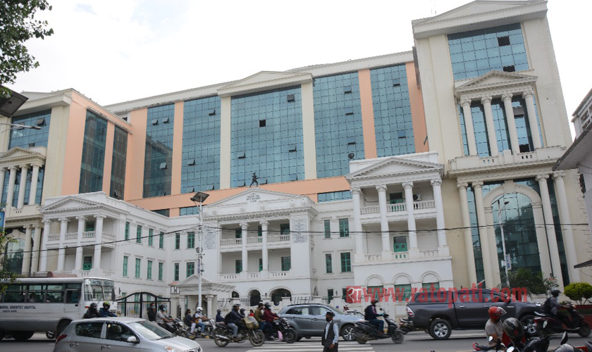   सेनाको दादागिरी : पहिले भवन बनाएर दबाबमा नक्सा पास