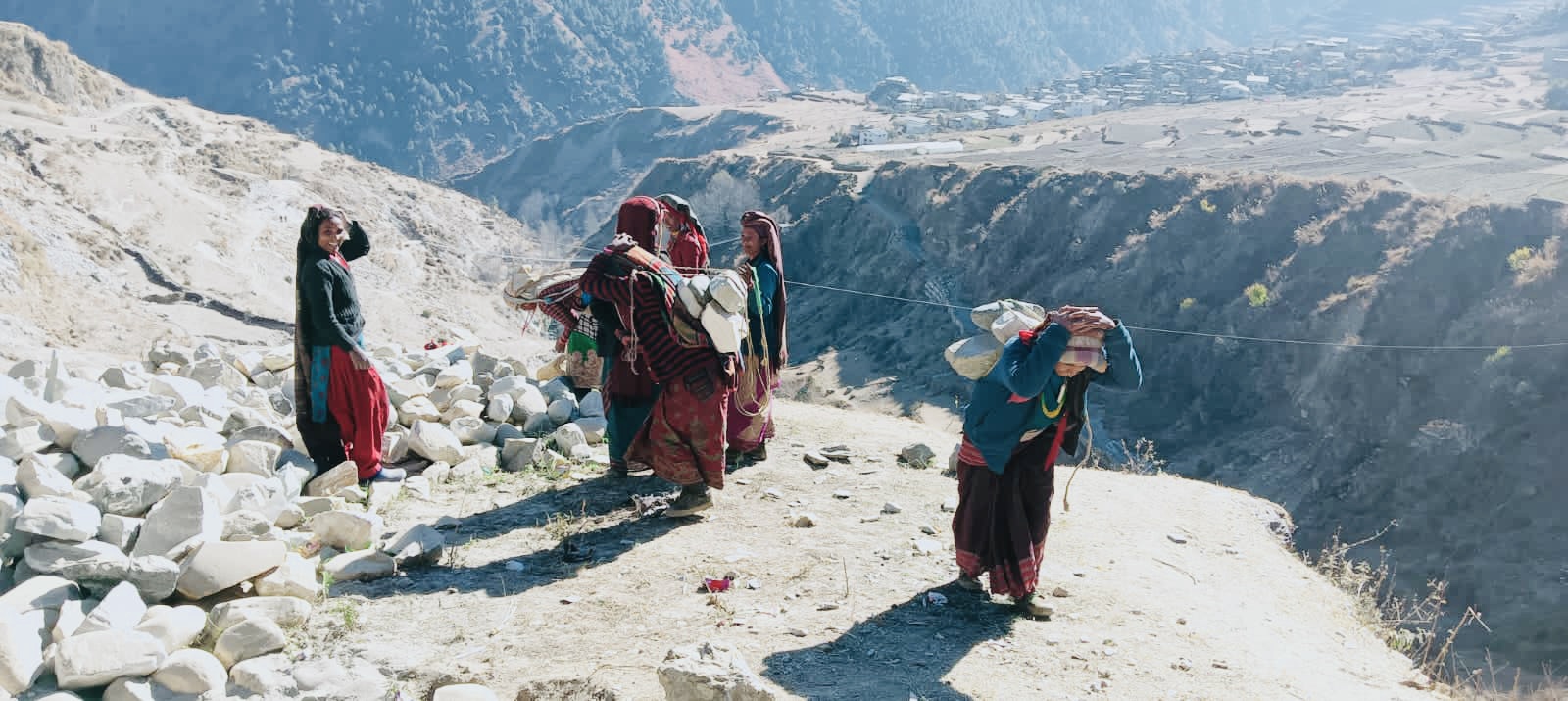 गमगढी-बालै सडक झन्डै दुई महिनापछि सञ्चालनमा