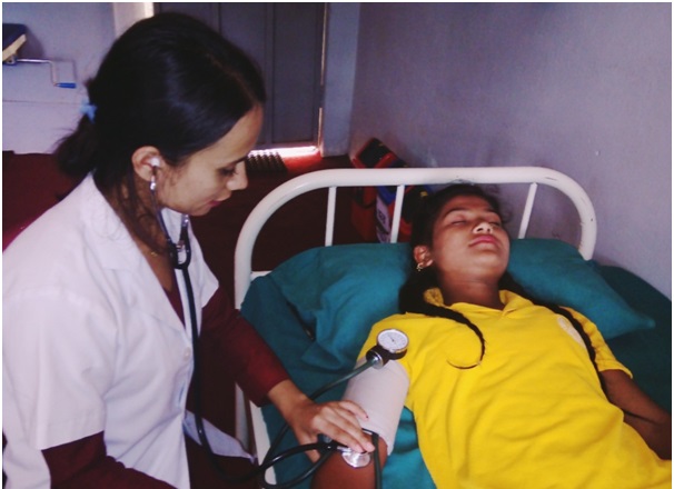 नर्स पेसा: एकातिर गर्व अर्कोतिर पीडा
