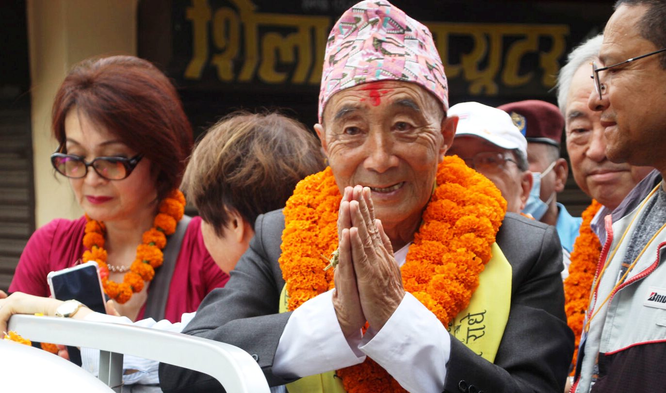 तीन दशकदेखि नेपालमै रमाएका 'ओकेबाजे’
