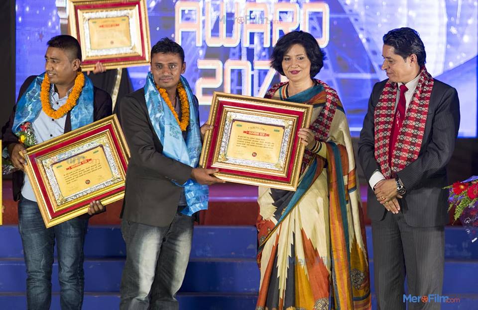 रातोपाटीकर्मी गिरीलाई ओएस नेपाल पत्रकारिता सम्मान