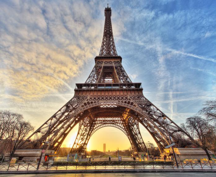Record tourist arrivals in Paris in 2017