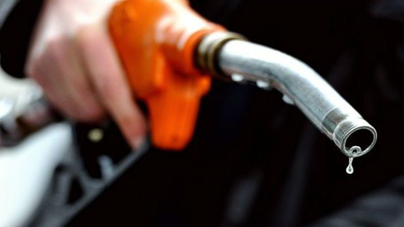 Lawmakers demand to roll back petroleum price hike