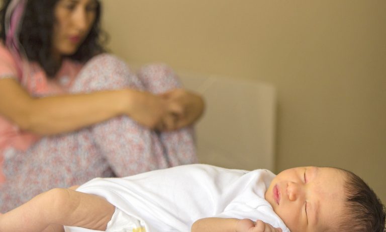 धेरैलाई हुन्छ गर्भावस्थामा तनाव : ‘पोस्टपार्टम डिप्रेशन’ नाटक होइन, कतिले आत्महत्या नै गर्छन्; के हो ‘बेबी ब्लुज’ ?