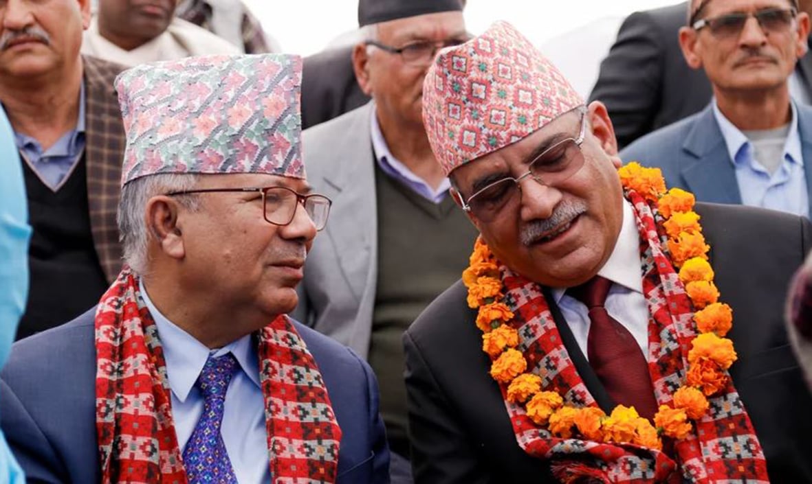 प्रचण्ड-नेपाल समूह सरकार विरुद्धको आन्दोलनमा एक्लै सडकमा