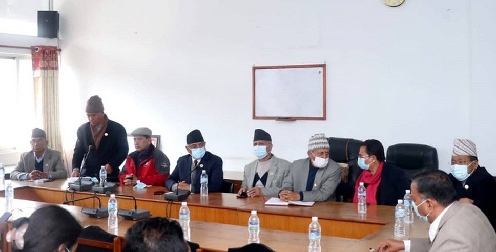   पदाधिकारी टुंगो लगाउन खुमलटारमा माओवादी पूर्व स्थायी समिति बैठक जारी