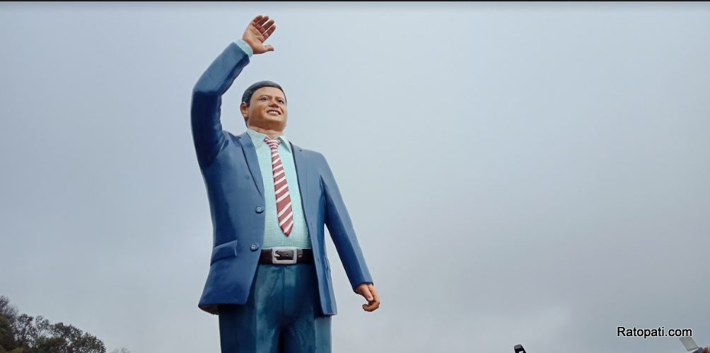 Full-size statue of late Adhikari unveiled