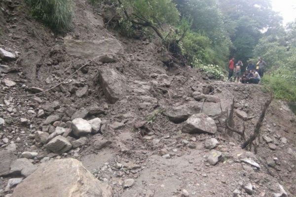 Landslide-obstructed Beshisahar-Chame road still inoperative