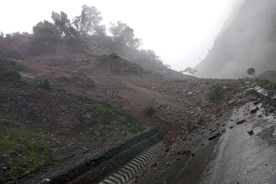 Silgadhi-Bajhang road obstructed