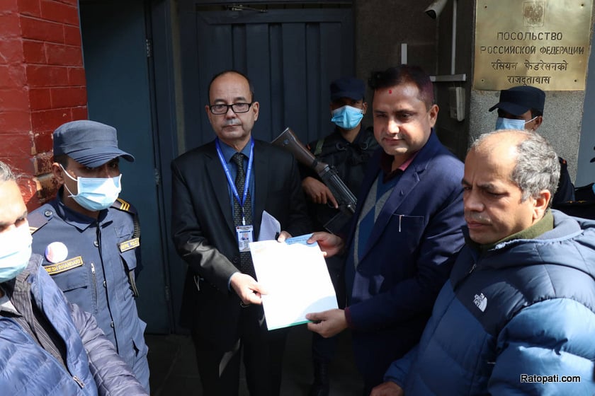नेपाली अधिकारकर्मीले लेखे पुटिनलाई पत्र