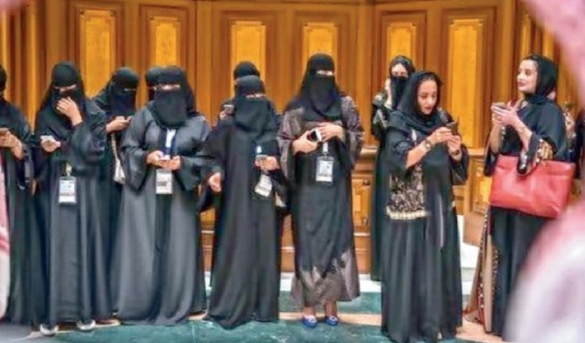 साउदी अरबमा महिलाहरुका लागि थप खुकुलो, महत्वपूर्ण कानून परिवर्तन