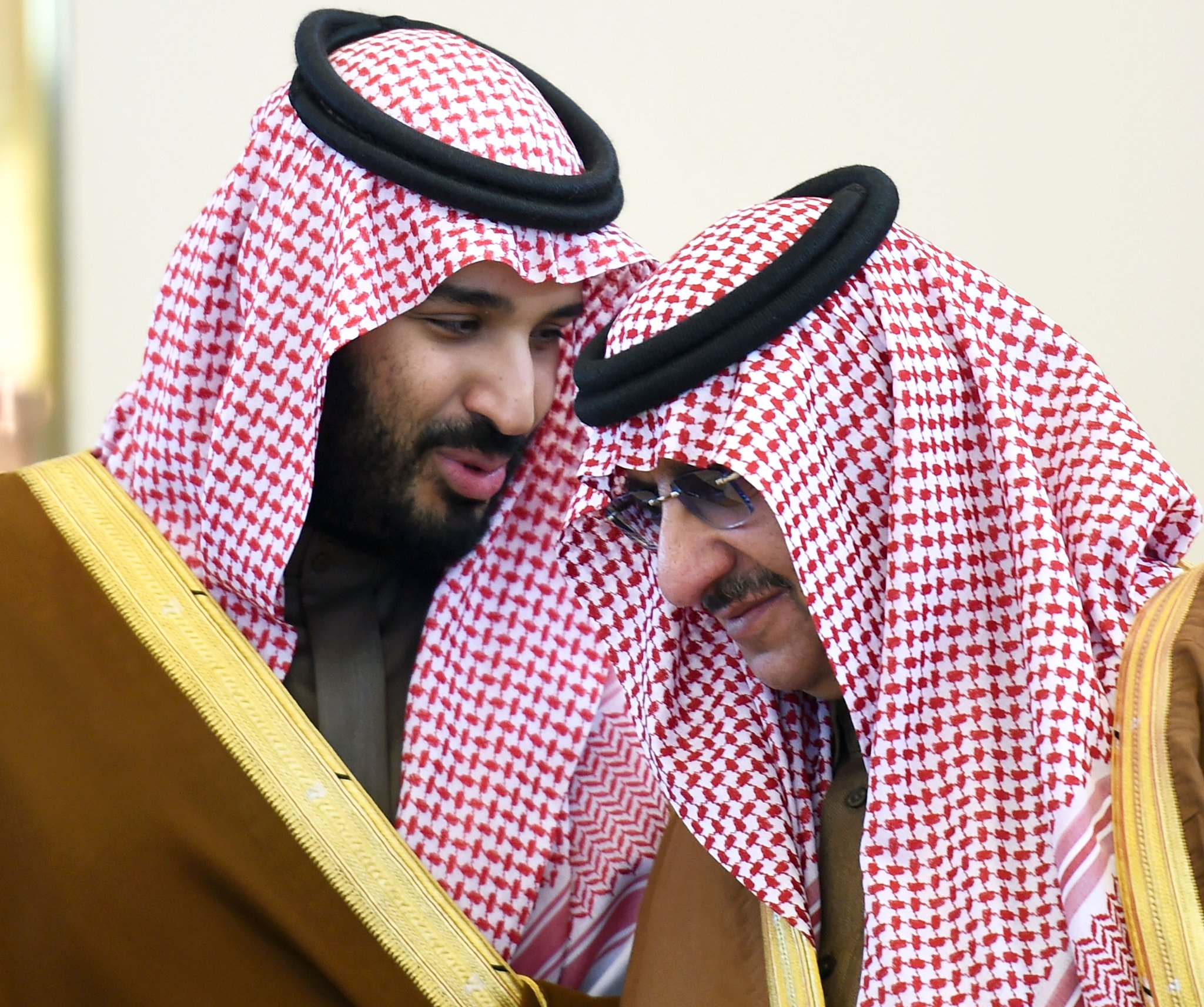 साउदी अरबका राजा सलमानका भाइ, भतिजोसमेत शाही परिवारका ३ सदस्य हिरासतमा
