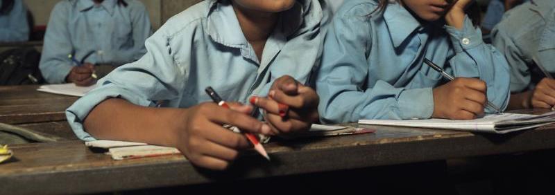 काठमाडौंको तारकेश्वरमा विद्यालयको छाना खस्दा ३९ विद्यार्थी घाइते