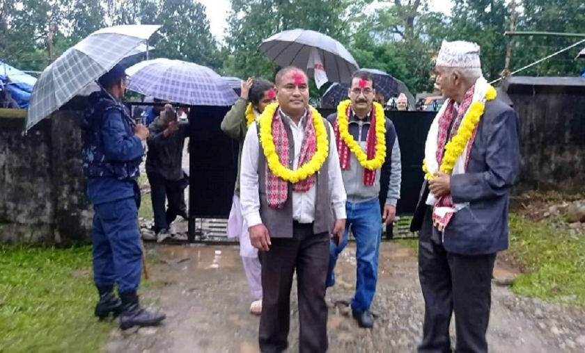 सुर्खेतमा समाजवादीले लिएन उम्मेदवारी फिर्ता, गठबन्धनलाई धोका