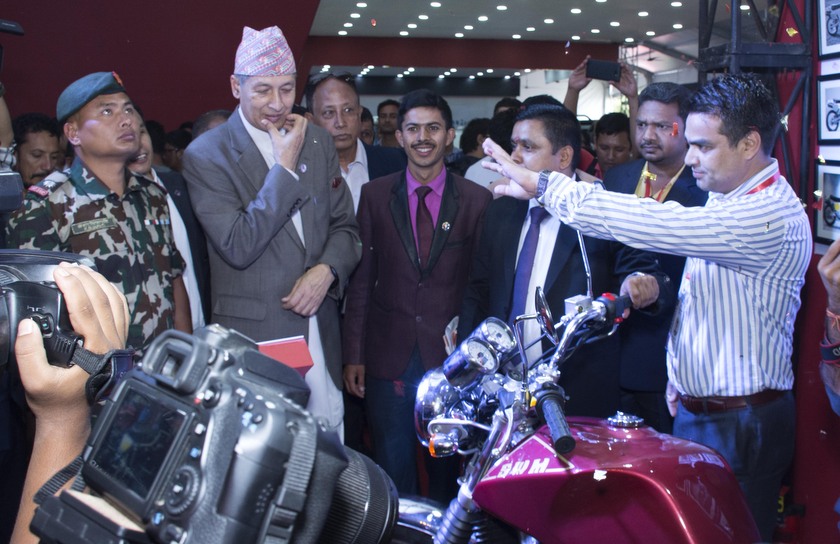 नेपालमै पहिलो पटक एसडब्लुएम मोटरसाइकल सार्वजनिक
