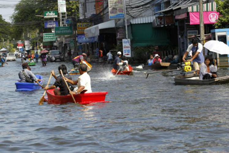 Floods in southern Thailand kill 15