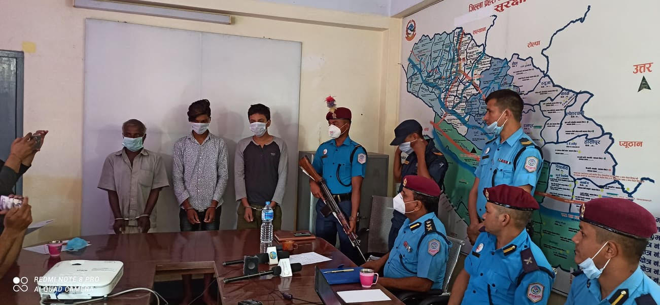 लोेटरी परेको छ भन्दै ‘फेक कल’ गरेर ठगी  गर्ने गिरोह पक्राउ