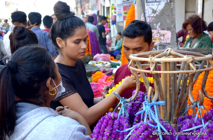 सुरु भयो तिहारको सपिङ, १९ तस्बिरमा हेर्नुहोस्