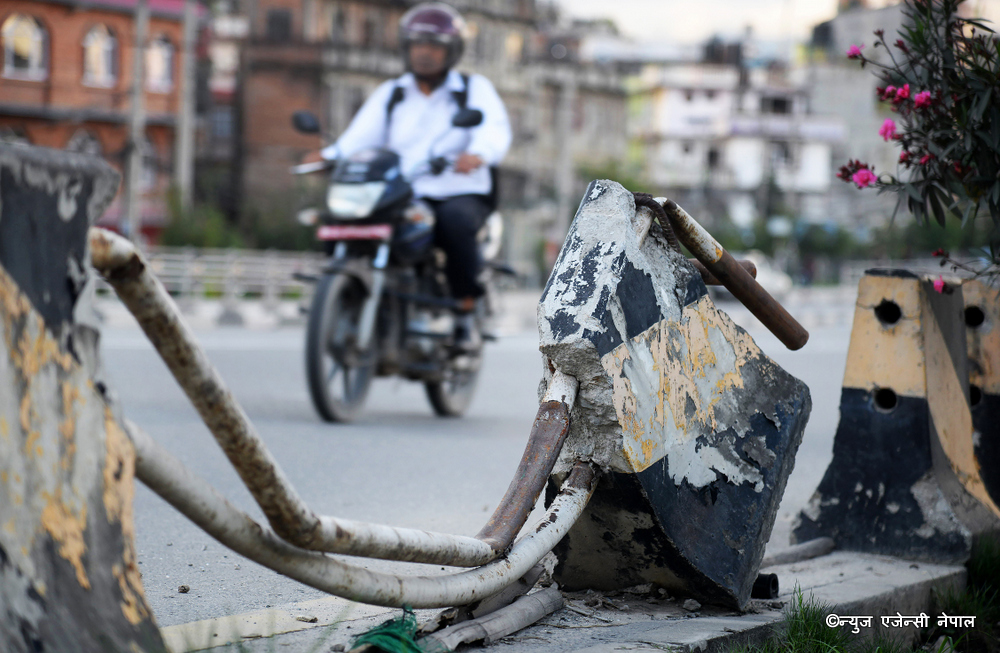 फेरिएका प्रतिनिधि, नफेरिएको काठमाडौँ (फोटोफिचर)