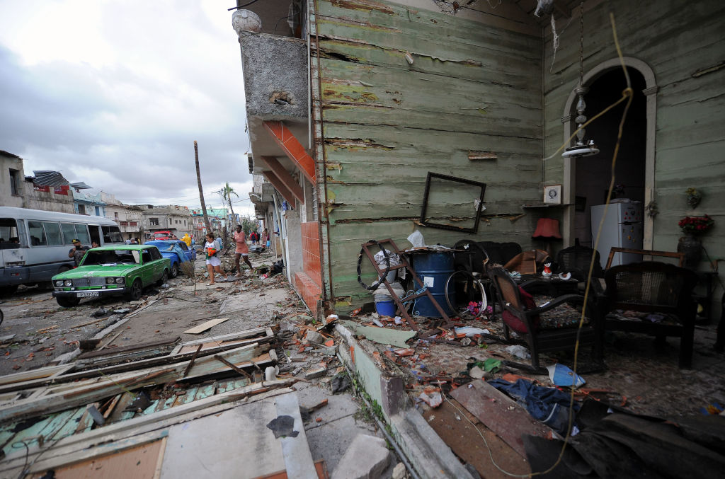 3 dead, 172 injured in Havana after powerful tornado