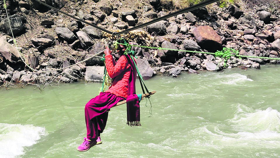 Locals in Jajarkot still using tuin to cross river for years