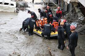 Death toll from Turkey's flash floods rises to 27