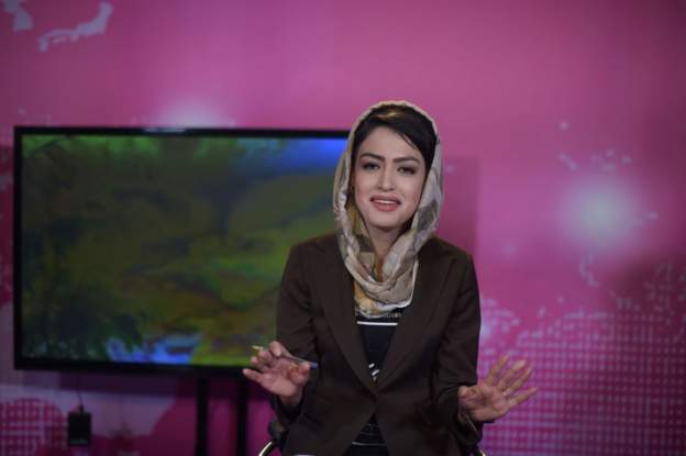 अफगानिस्तानमा तालिबानको आदेश : अनुहार ढाकेर टिभीमा देखा परुन् महिला टिभी प्रस्तोता