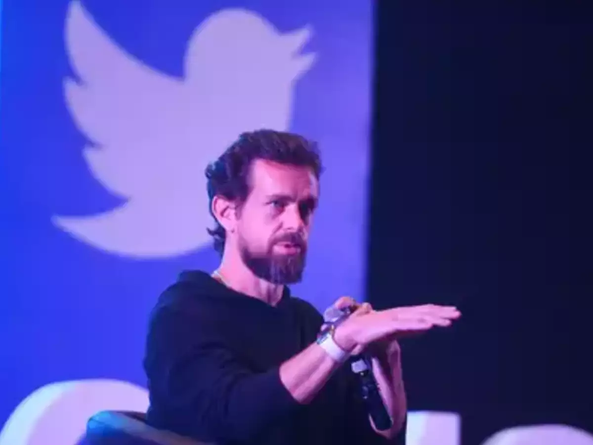 Twitter founder's auction of a tweet draws $2 million bid