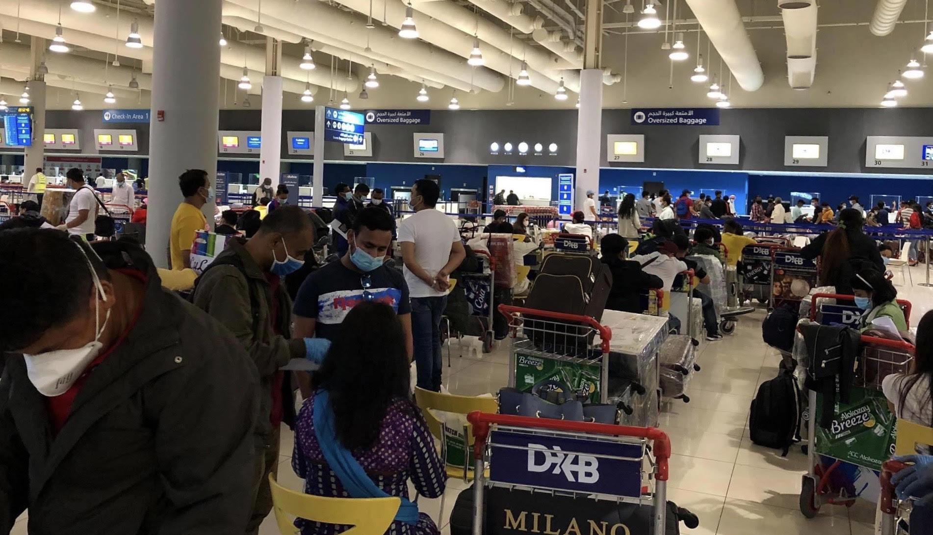 जरिवाना तिर्न नसक्दा १७ नेपाली यात्रु दुबई एयरपोर्टमै अड्किए
