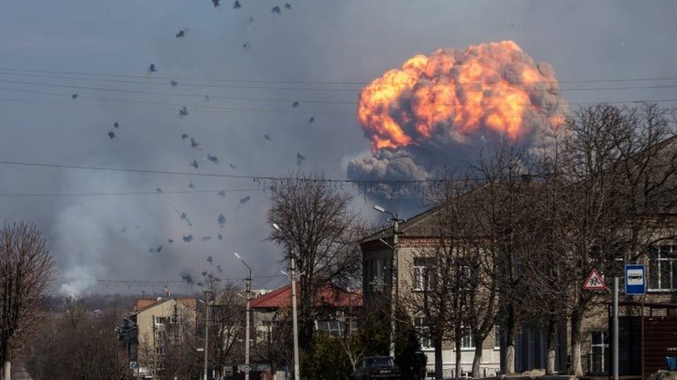 युक्रेनको पूर्वी खार्किभ क्षेत्रमा रुसी गोलाबारी, बालकसहित १५ जनाको मृत्यु