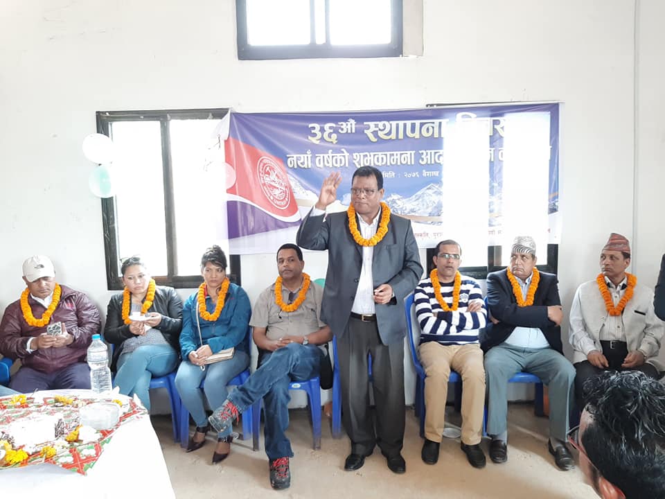   सत्तारुढ दलकै श्रमिक संगठनको चेतावनी : सरकारविरुद्ध नै आन्दोलन गर्नुपर्ने स्थिति नआओस्