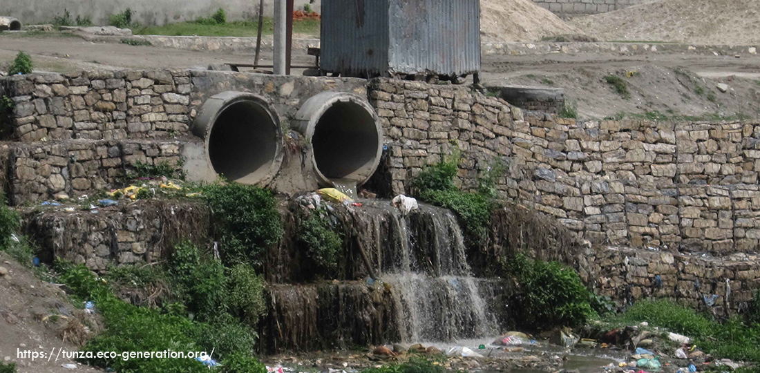 वर्षौँदेखि ढलको पानी खोलामा