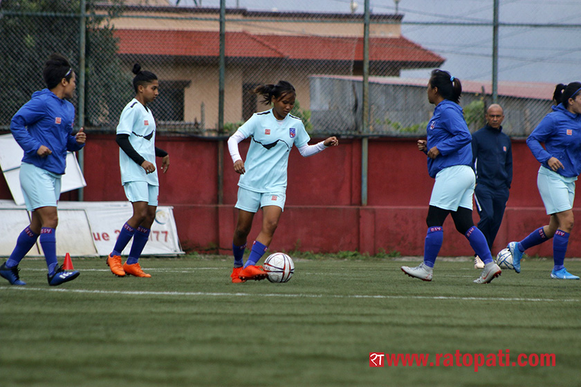 महिला फुटबल : नेपाल र बंगलादेश भोलि भिड्दै