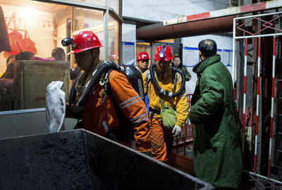 4 workers trapped in coal mine accident in north China