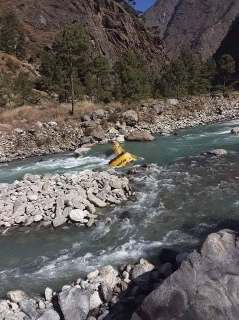 स्काभेटर भासिएर भोटेकोशीमा खस्दा चिनियाँ नागरिकको मृत्यु