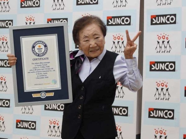 जापानकी ९० वर्षीया यासुको बनिन् संसारकी सबैभन्दा उमेरदार अफिस म्यानेजर, गिनिज बुकमा लेखाइन् नाम