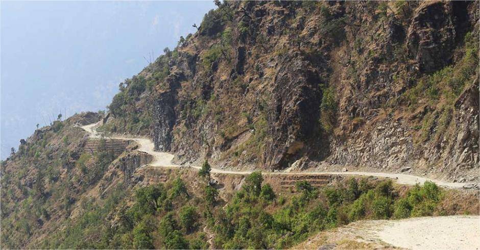 Landslide blocks Pasang Lhamu highway