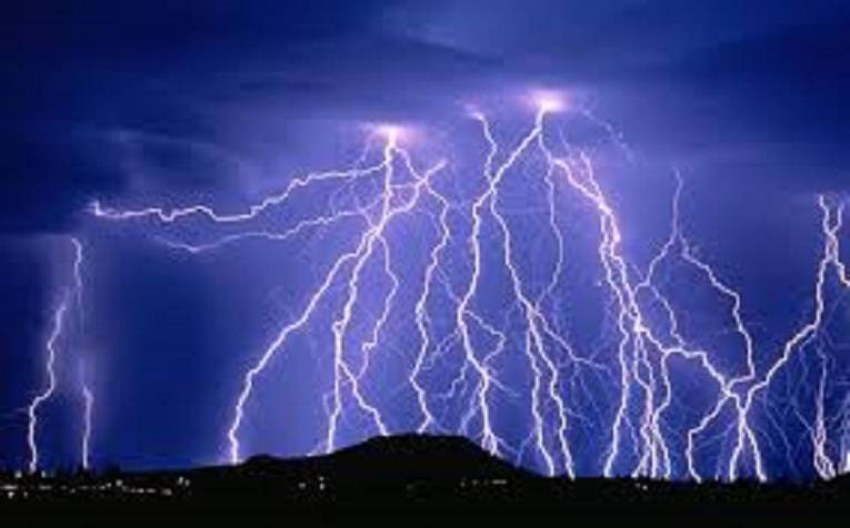 Six injured in lightning strike