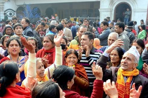 Devotees throng Pashupati temple on first Monday of Shrawan