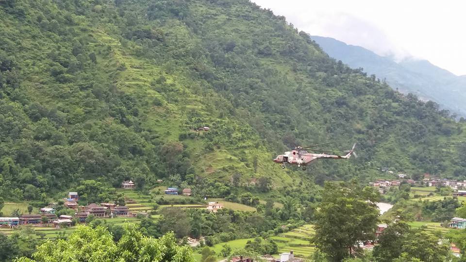 अपडेटः जीप दुर्घटनामा घाइते भएकालाई हेलिकोप्टरबाट काठमाडौ ल्याइयो