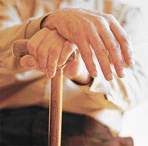 107 – year – old receives social security allowance at doorstep