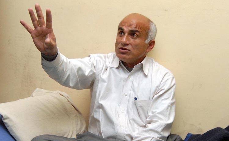 Govt urges Dr KC to hold dialogue
