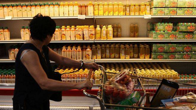 US consumer prices inch up in July