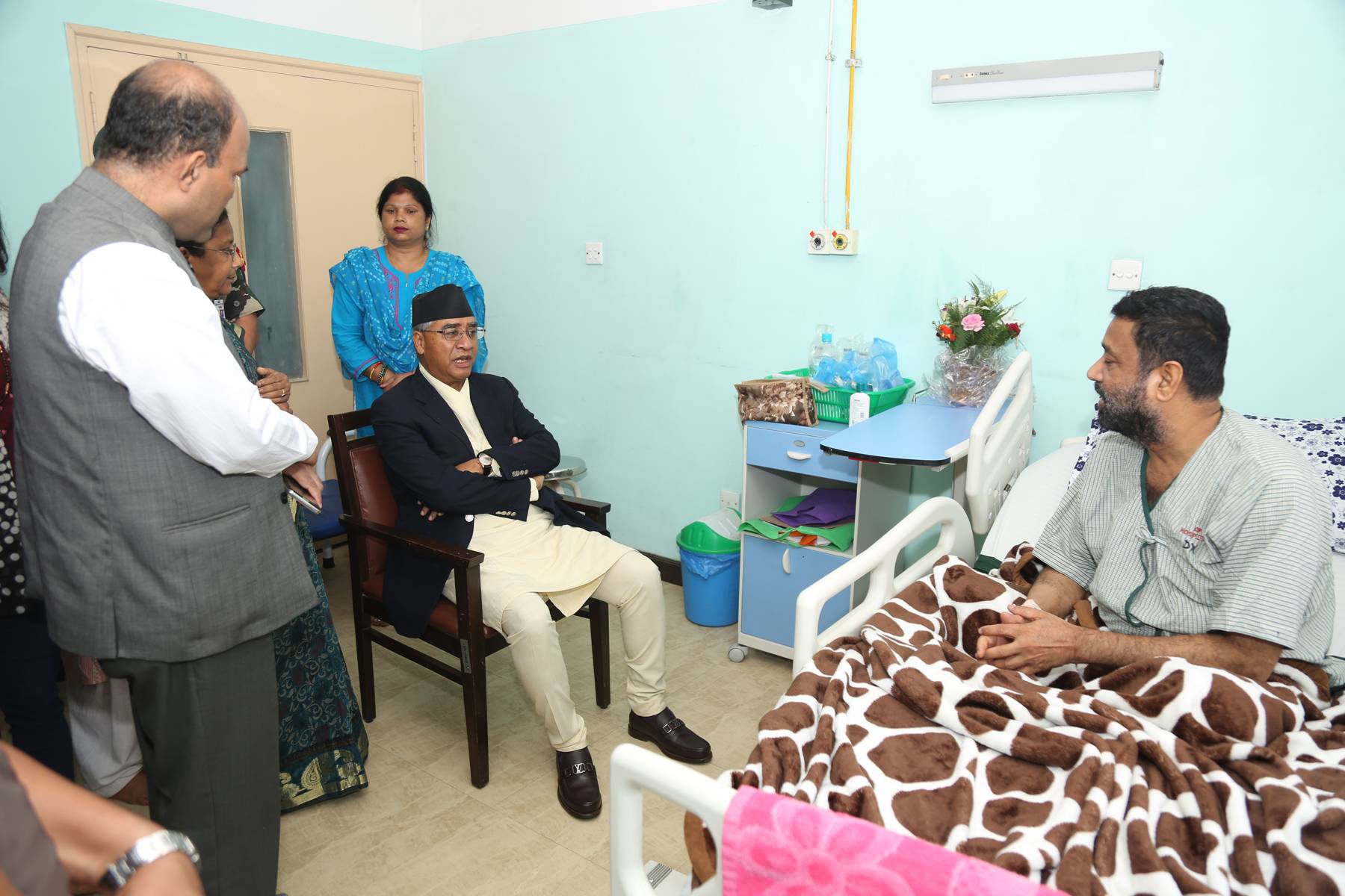 PM Deuba reaches OM Hospital to take stock of ailing leader Nidhi