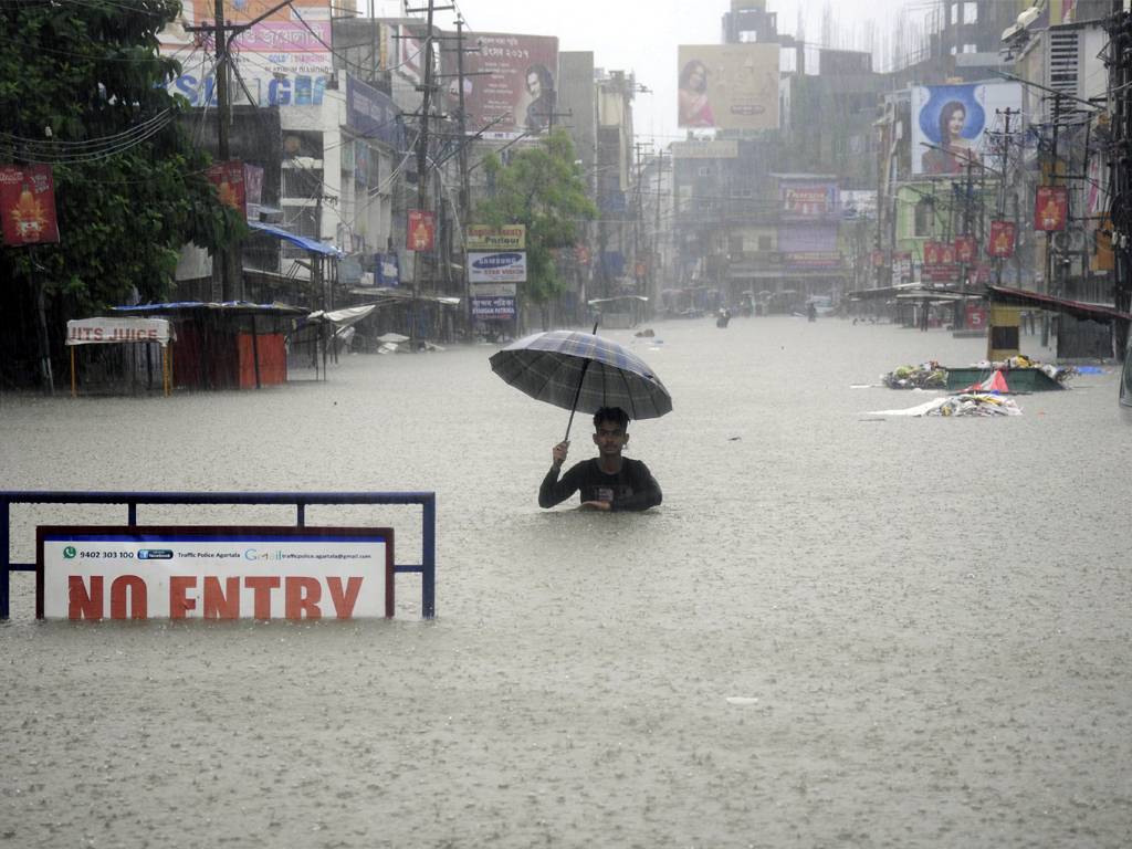 91 killed, 9.6 million people affected by floods in eastern India