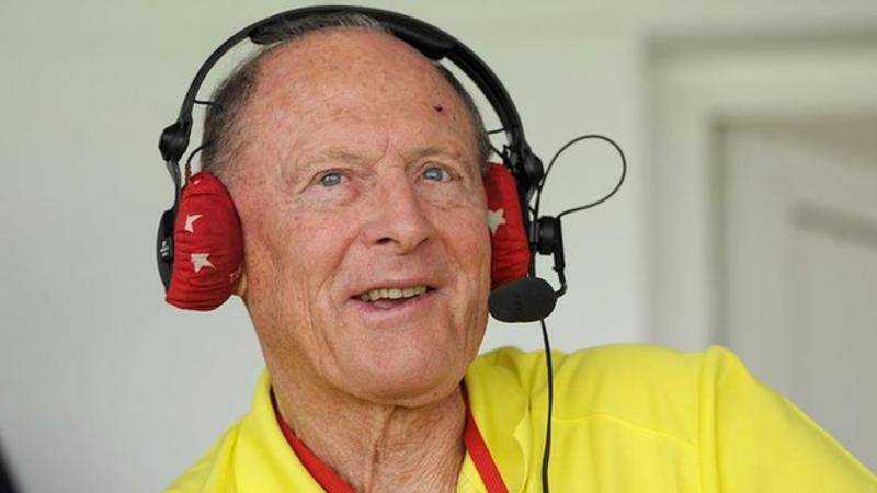 Geoffrey Boycott: Former cricketer sorry for 'unacceptable' comment